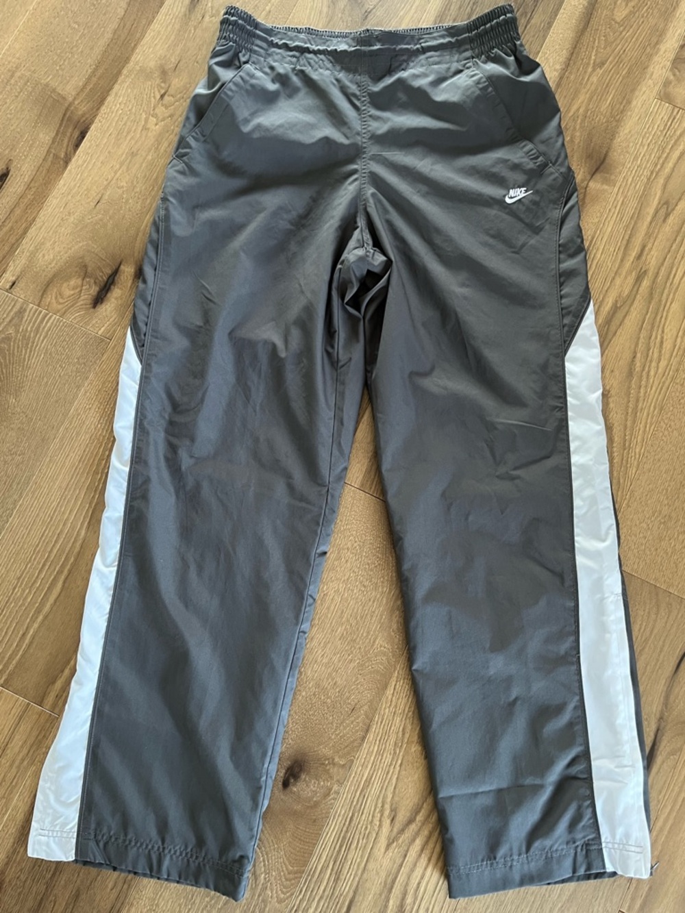 Nike Vintage Dark Gray Mesh-Lined Track Pants - Size M